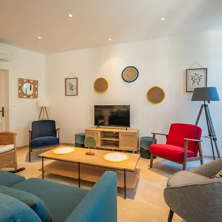 Le Bellevue ~ Parking ~ Climatisation