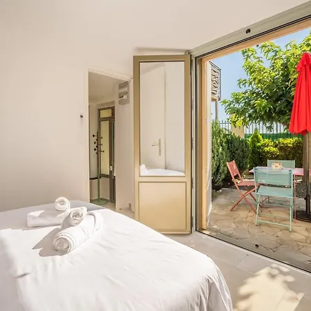 Le Bellevue ~ Parking ~ Climatisation