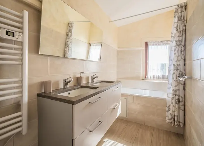 Le Bellevue ~ Parking ~ Climatisation Apartamento Carcassonne