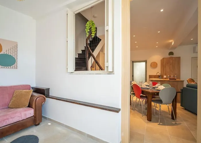 Le Bellevue ~ Parking ~ Climatisation Apartamento